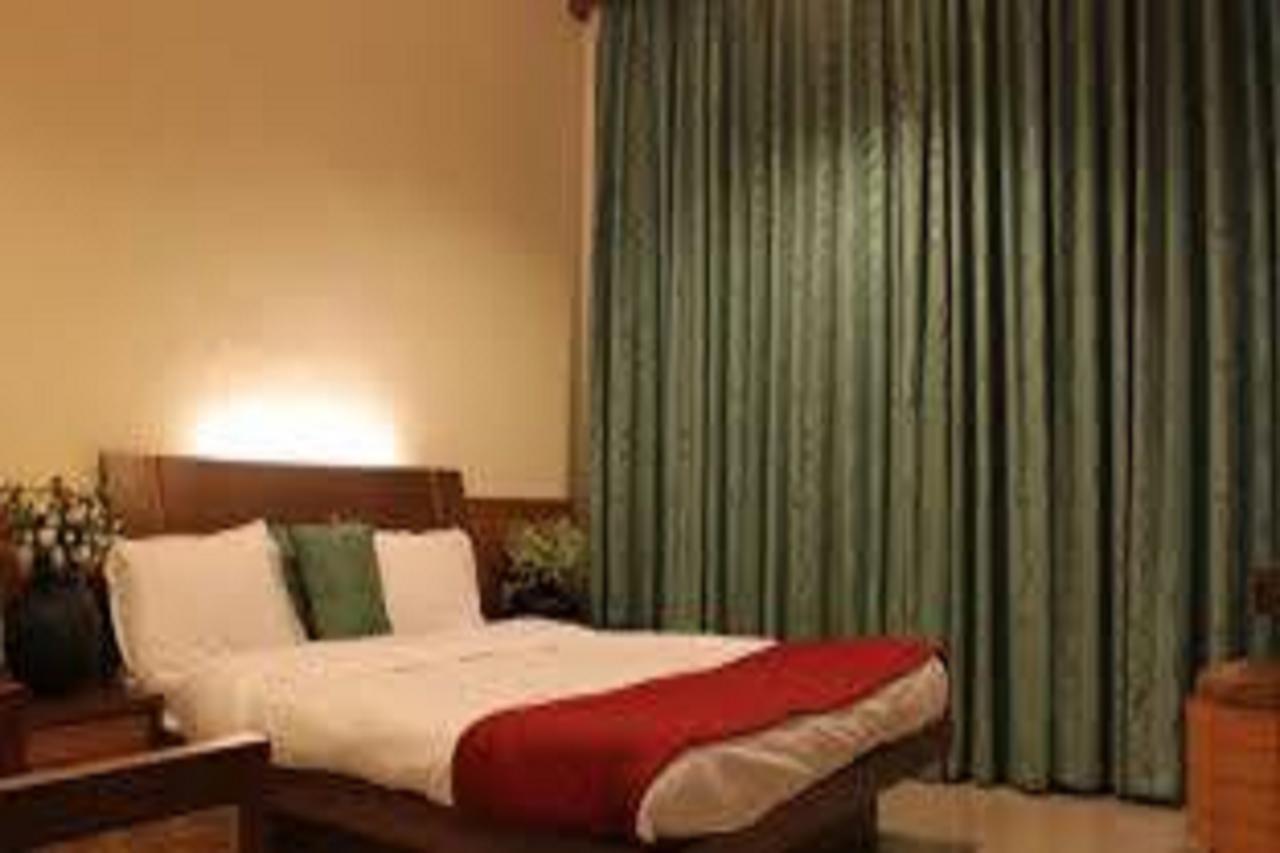 Jaffer Bhai'S Brickland Hotel Panchgani Bagian luar foto