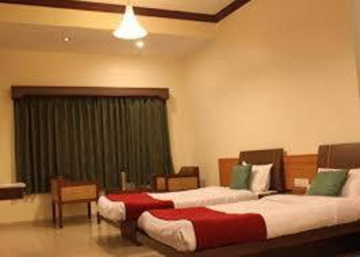 Jaffer Bhai'S Brickland Hotel Panchgani Bagian luar foto