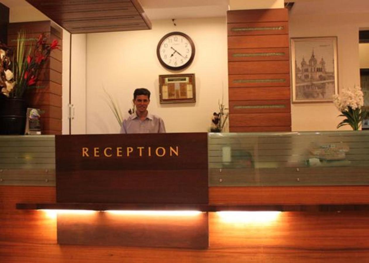 Jaffer Bhai'S Brickland Hotel Panchgani Bagian luar foto